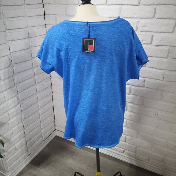 NWT Carre Noir Ladies Size Medium Blue Made in Italy Straight Fit T-shirt - Picture 2 of 11